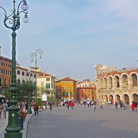B&B Tosca Verona Bagian luar foto