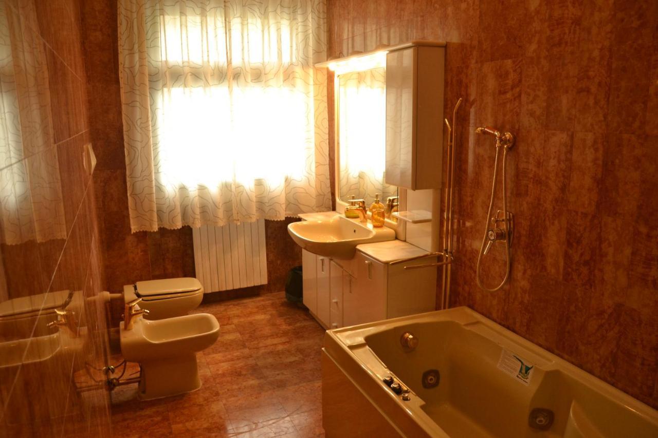 B&B Tosca Verona Bagian luar foto